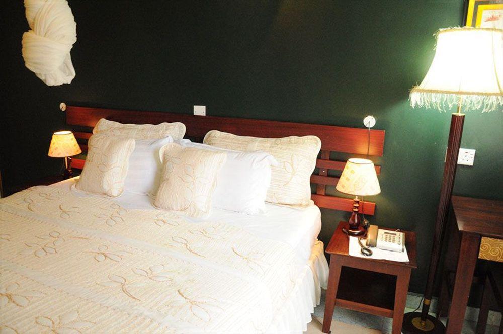 Silver Springs Hotel Kampala Zewnętrze zdjęcie