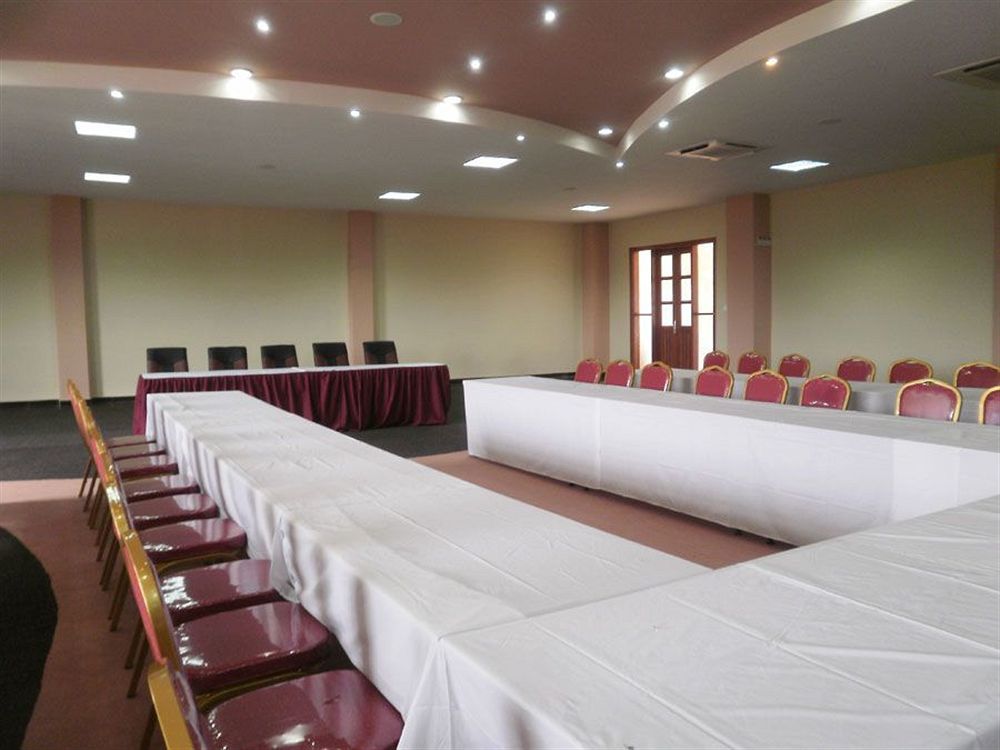 Silver Springs Hotel Kampala Zewnętrze zdjęcie