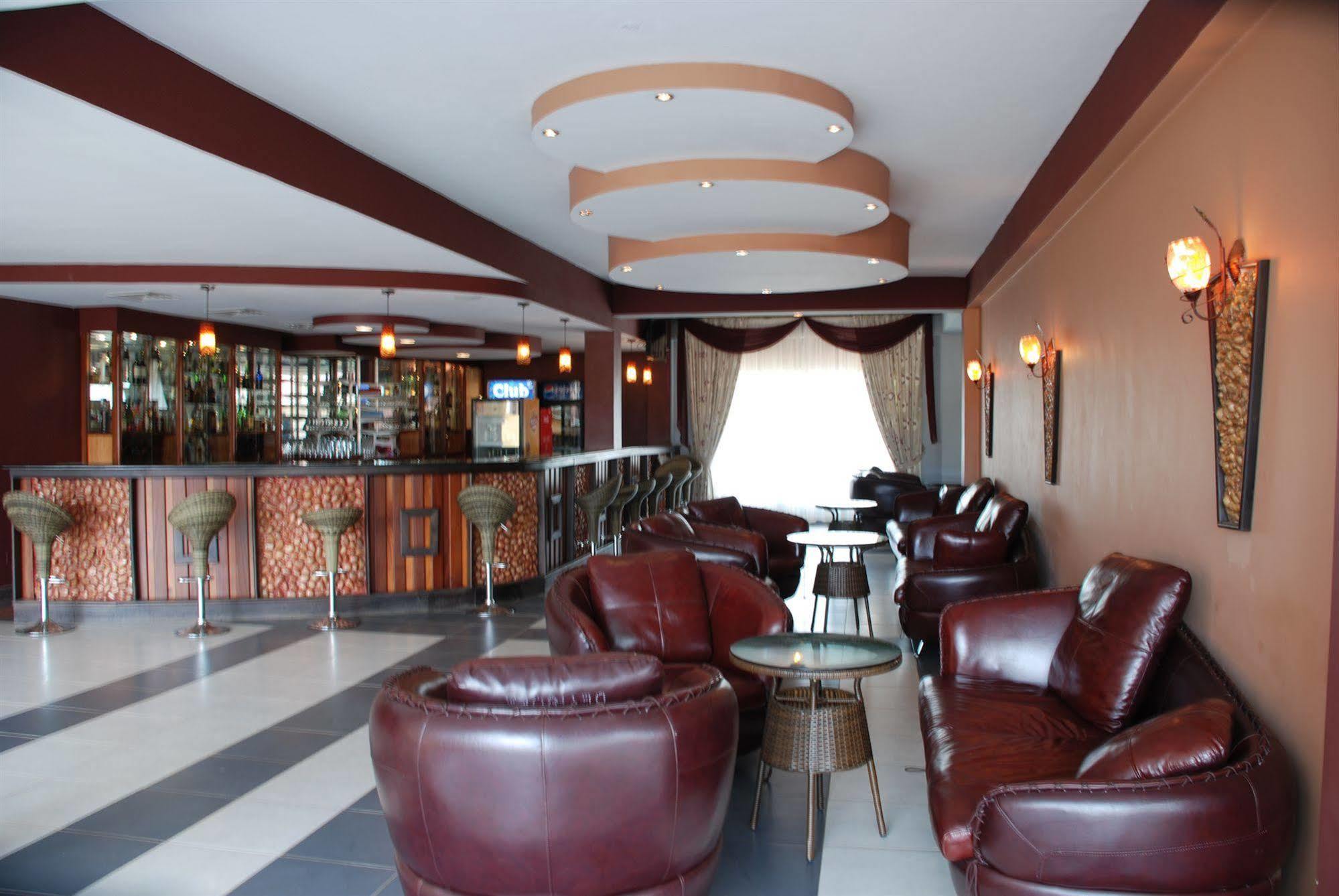 Silver Springs Hotel Kampala Zewnętrze zdjęcie