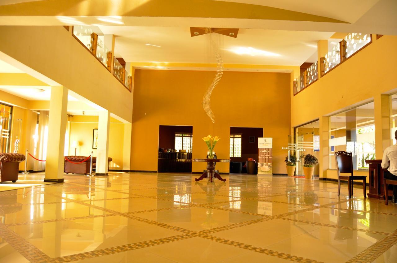 Silver Springs Hotel Kampala Zewnętrze zdjęcie