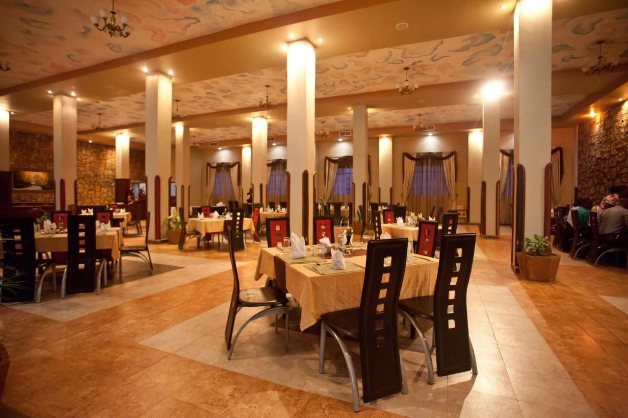 Silver Springs Hotel Kampala Zewnętrze zdjęcie